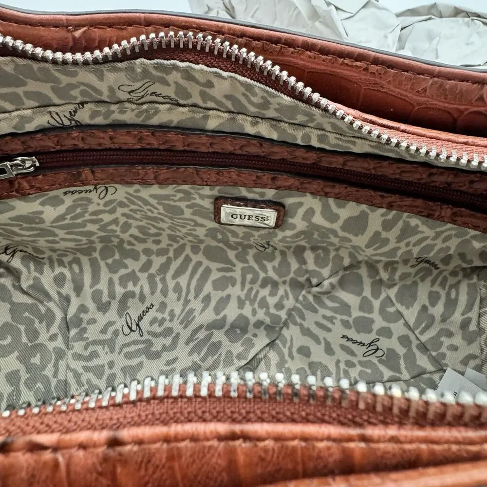 Guess Purse Handbag‎ Hobo with Tassel Cognac Brown
